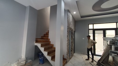 Cho thuê nhà phố 1 trệt 4 lầu đã hoàn thiện khu thấp tầng Vinhomes Grand Park quận 9