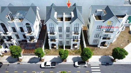 Biệt thự song lập 150m2 phân khu Hải Âu giá 20.9 tỷ Vin Gia Lâm (0985941715)