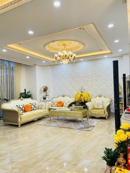 Cần bán nhanh căn biệt thự siêu vip có hồ bơi nước nóng trong nhà