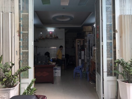 Bán nhà chính chủ 4 X 9 trệt + 2 lầu