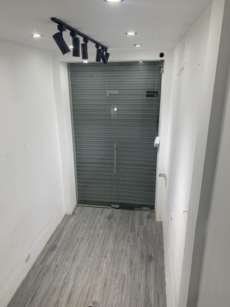 Chính chủ cho thuê nhà mặt phố 4 tầng mới sửa phù hợp kinh doanh Minh Khai, Hai Bà Trưng 12tr/tháng