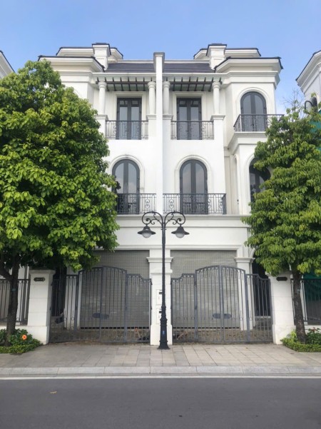 Song lập Sao Biển diện tích 150m2 gần Hồ Ngọc Trai giá 27.8 tỷ Vin Gia Lâm 0985 941715