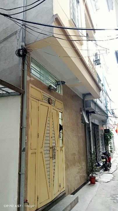 Rất hiếm Bán nhà Ngọc Lâm lô góc ngõ thông ô tô vào cửa 60m2 giá 5 tỷ 8.