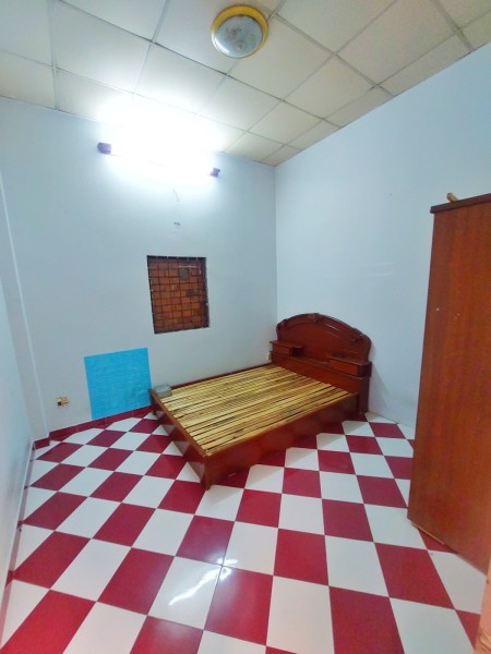 Chủ nhân góp bán nhà mặt tiền số giao với Lê Văn Việt, 2 tầng, diện tích 85m2, giá chỉ 6.5 tỷ.