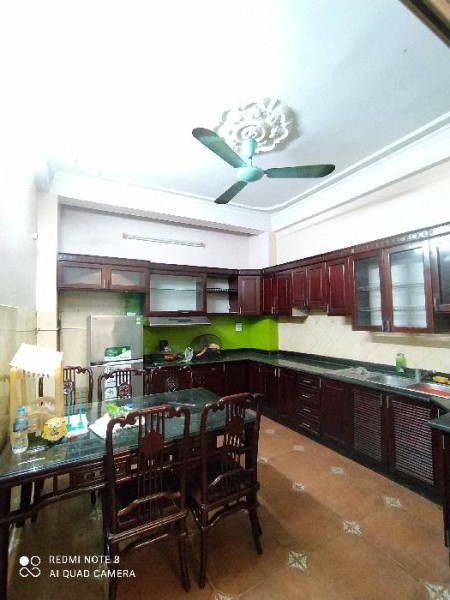 Đầm Trấu, phân lô ô tô tránh, vỉa hè, nhà đẹp 5 tầng, ở ngay, chỉ 5 phút đến Hồ Gươm.