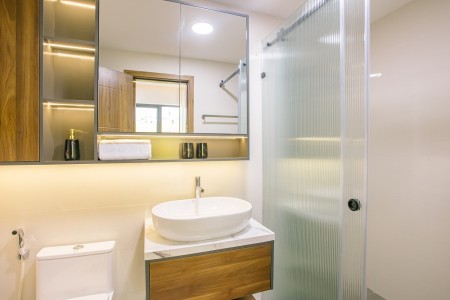 Bán Gấp Căn Hộ 65m2 View Sân Golf Giá Chỉ 1.8 Tỷ