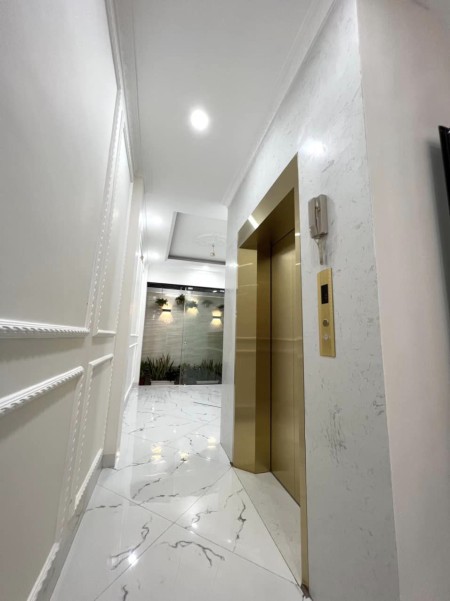 Bán nhà phố Thái Thịnh – Gara – Phân Lô – Thang Máy. Dt 61m2, giá 13.5 tỷ