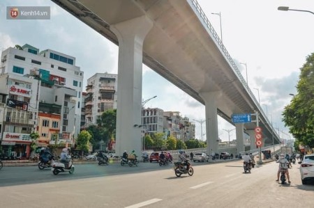 Hiếm - Nhà mặt phố Cự Lộc - 35M2 *5 tầng - O tô tránh - Kinh doanh - 7.9 tỷ