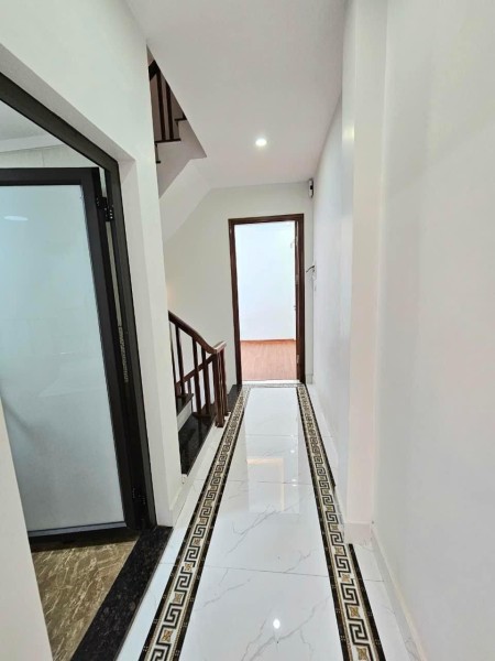Cần bán nhà phố Chính Kinh, Thanh Xuân - 45M2*5 Tầng - Lô góc gần phố - 6.1 tỷ SĐCC