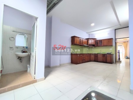 4tr đến 5,2 tr/th (25 - 32m2) wc riêng, free wifi, rác, tiện ích, giữa khu D1-2-3 Ung Văn Khiêm