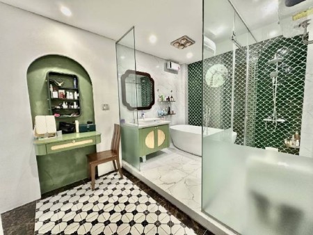 Hiếm! Nhà dân xây, phố Hàm Nghi góc 2 mặt ngõ lớn, ô tô tới nhà. Diện tích 41m2, 6 tầng, giá 10 tỷ