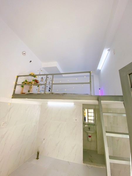 Phòng mới xây, gần Đại học IUH và Cao đẳng Nova.