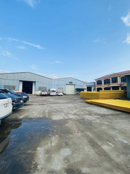 Cho thuê kho, xưởng 550m2 đường Cầu Diễn, Phúc Diễn, mặt đường 32 Bắc Từ Liêm, Hà Nội.