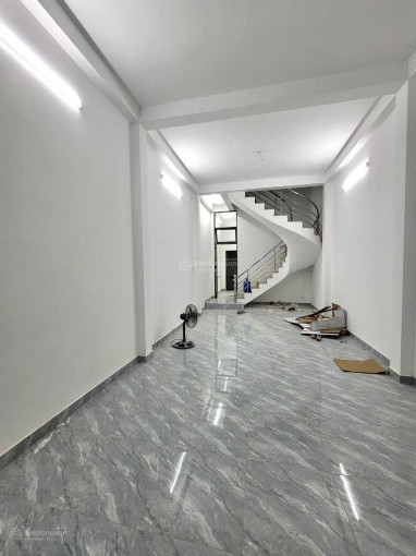 Bán nhà hẻm Hoàng Văn Thụ Tân Bình chỉ 2 tỷ 250