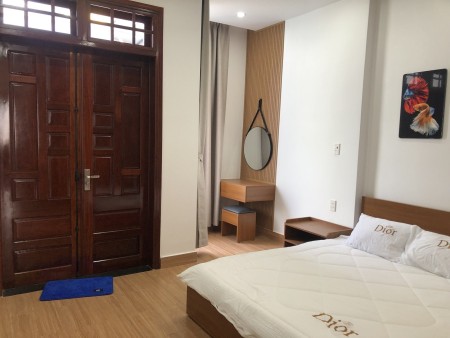 Chính chủ cần bán nhà Nguyễn văn Linh- nội thất xịn xò - GIá còn 5 tỷ 2