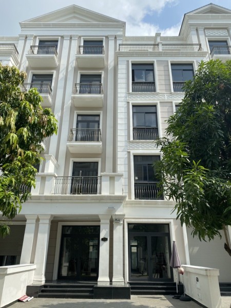 Cho thuê nhà phố 144m2 hoàn thiện có Máy lạnh 30 triệu/tháng