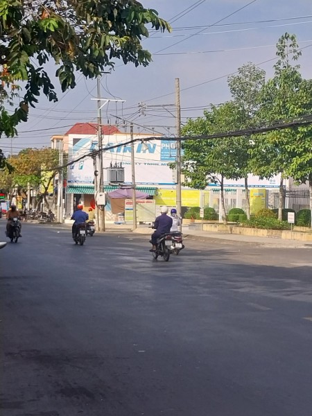 Lô đất Trung Tâm TP Bến Tre rộng 804 m2. Giá siêu ngộp. Rẻ nhứt mọi thời đại.