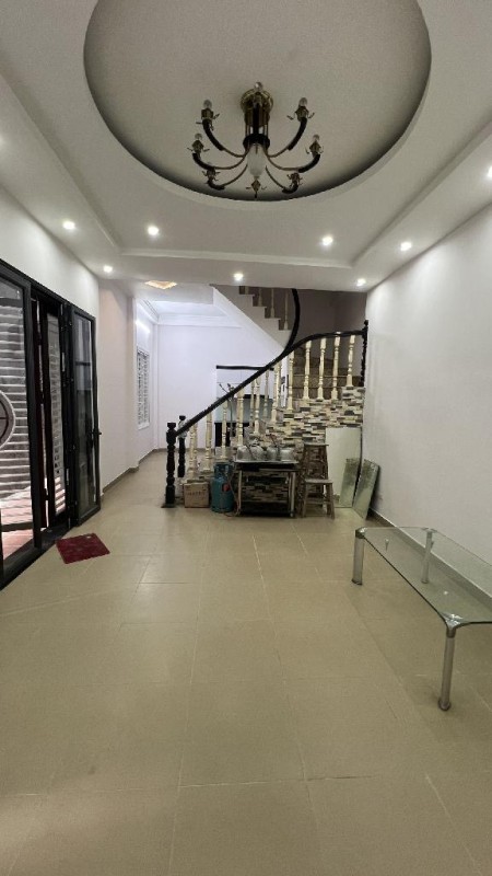 Hào Nam - Đống Đa - Hà Nội nhỉnh 5Tỉ Nhà mới đẹp zin ( như hình ) về ở luôn