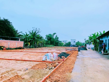 Sụp hố cần bán gấp giá rẻ, đất TTTT Ái Nghĩa