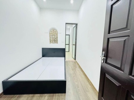 -31m2 -Ngõ 221 Tôn đức thắng – gần đường lớn, ngõ thông, chủ thiện chí bán