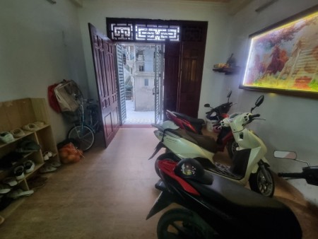 Bán nhà Hồ Tùng Mậu, Mai Dịch, Cầu Giấy. 38mx5; MT 4.2m; giá 5 tỷ 3.
