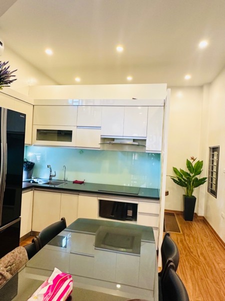 Siêu đẹp - Bán nhà Lê Đức Thọ, diện tích 45M², 5 tầng - Vị trí đắc địa, ô chạy qua nhà