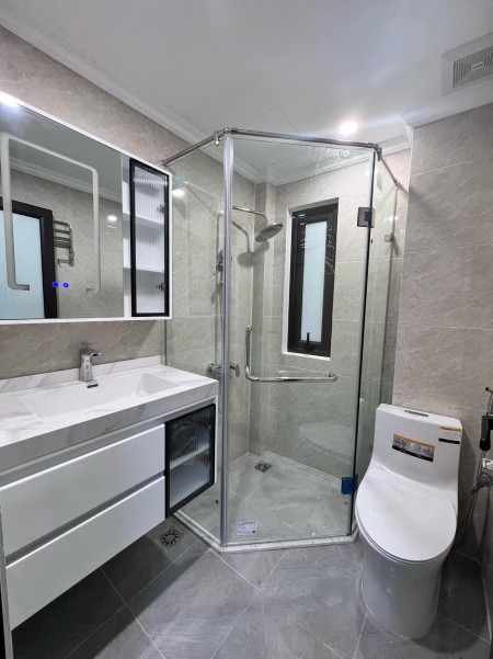 Tạ Quang Bửi - Hai Bà Trưng 39M2, 5 tầng, MT rộng, ô tô tránh, ngõ thông, tầm tiền 6.x tỷ