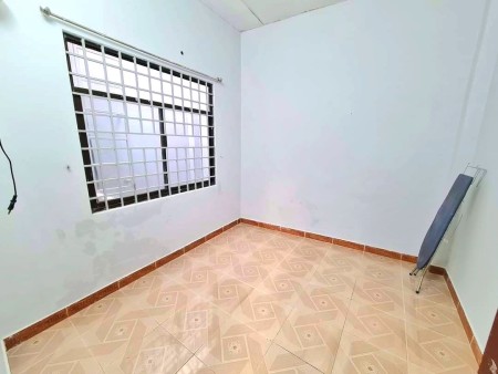 Hàng hiếm. Chỉ nhỉnh 2.5 tỷ, ngay BIC C Hùng Vương,Thanh Khê, nhà 2 tầng, 3PN