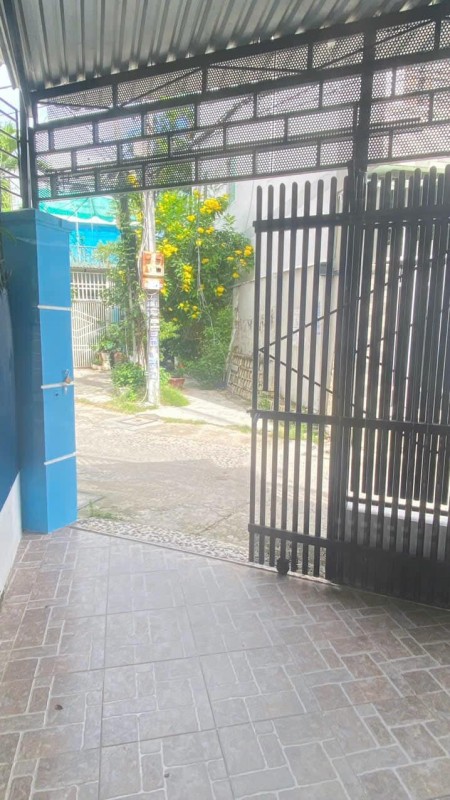 Bán nahf đẹp 2 tầng thuộc TTTP đường ô tô phường Phước Hải, Nha Trang