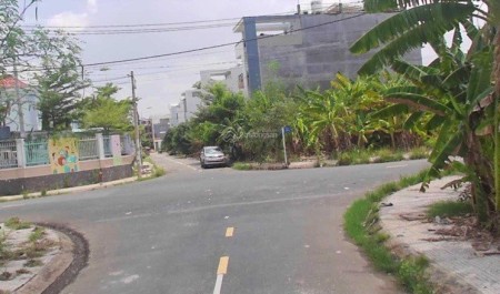 Chính chủ cần bán lô đất 100m², KDC T30 hiện hữu. Hướng đông. Giá 9tỷ