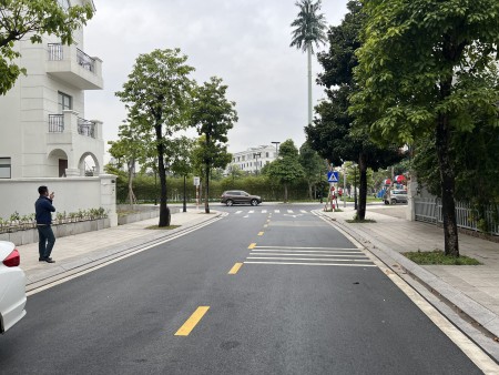 Đi đến slide 2