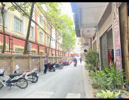 Nhà mặt phố Chùa Bộc Rẻ 30%, 65m2, 5 tầng, chỉ 10.5 tỷ, Đống Đa. Kinh doanh, ô tô.