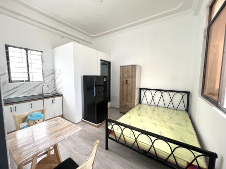 Trống 1 phòng ngay Ngã Tư Thủ Đức có nội thất, dọn vào ở ngay. Ưu đãi bất ngờ