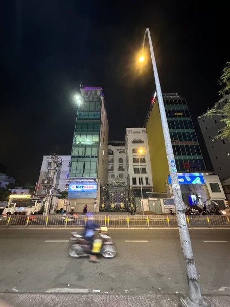 Đi đến slide 4