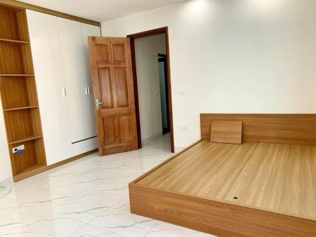 Bán nhà cách bến xe Yên Nghĩa 200m đầy đủ nội thất vào ở được ngay