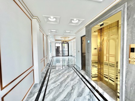 Bán nhà phố Thụy Khê (Chính chủ) rộng 50M2, cách phố chính 20M