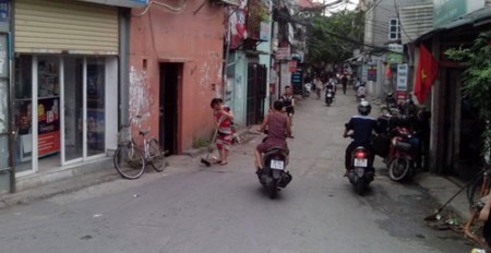 Chủ bán nhà phố Nghi Tàm - Tây Hồ; vài bước đến ngõ ô tô đỗ, yên tĩnh; 32m2; 4.35 tỷ.