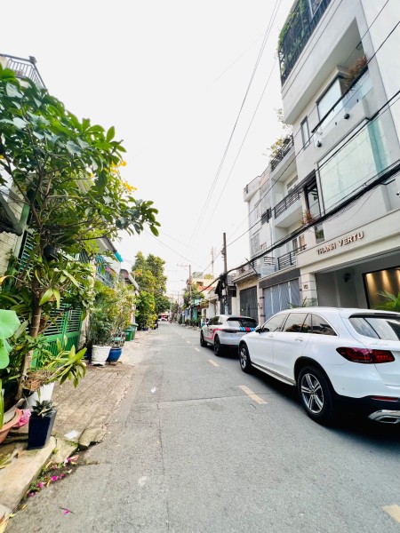 Bán dãy trọ khu trung tâm gần Đại Học Ngân Hàng- Hoàng Diệu 2- đường thông ô tô - 90m2 giá T/lượng