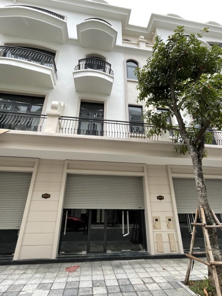Đi đến slide 2