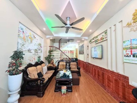 Cần bán nhà Pháp Vân - Hoàng Mai, 52m2 x 4 tầng, 4 ngủ, giá 5,8 tỷ