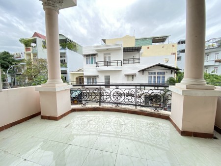 Đi đến slide 8