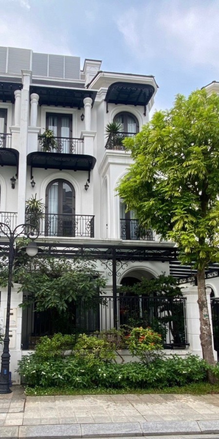 Biệt thự song lập Ngọc Trai nhỏ hoàn thiện full nội thất cao cấp 3x tỷ Vin Gia Lâm (0985941715)
