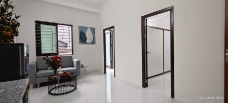 Cho thuê 2N1K, 1N1K ở ngõ 565 Lạc Long Quân vừa hoàn thiện, cách trường mầm non Xuân La 80m