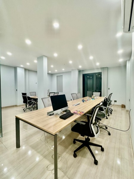 [THỦ ĐỨC] Cần cho thuê gấp Tầng Trệt và Tầng 2 MỚI 100% làm văn phòng