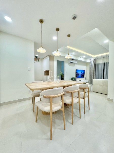 Nhà cực đẹp và sang! Cho thuê Masteri Thảo Điền 3pn full NT 103M2 37 triệu BP