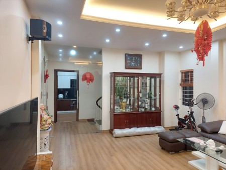 BÁN GẤP NHÀ NGUYỄN VĂN CỪ 65M x 5T, GARA 7 CHỖ, GIÁ 9,7 Tỷ