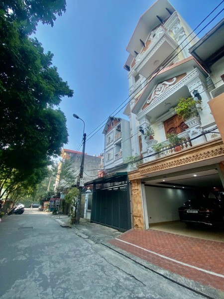 Bán nhà biệt thự 100M X4 tầng, trung tâm Gia Lâm, gara ô tô, nội thất đẹp long lanh 14.8 tỷ