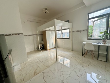 Cho thuê mặt tiền đường số 6, Quận 7,29 phòng CHDV, 1 hầm 5 lầu, thang máy, chỉ 70tr/th