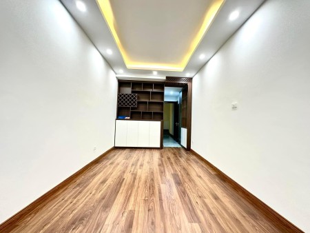 4 tỷ nhà mới - Lê Thanh Nghị - Lô góc, ngõ thông, 30m