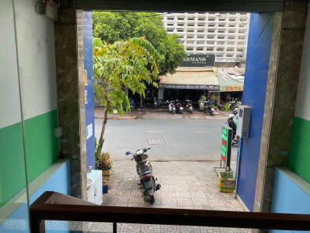Đi đến slide 6